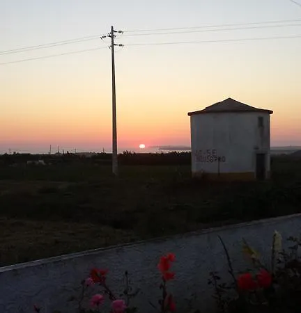 Residencia Faz As Pazes * Атогиа-да-Балейя